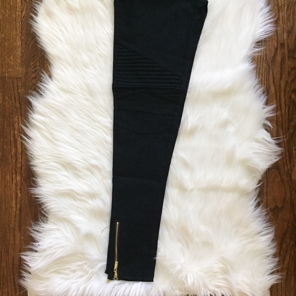 ❗️LAST❗️Black Moto Leggings - Picture 6 of 6